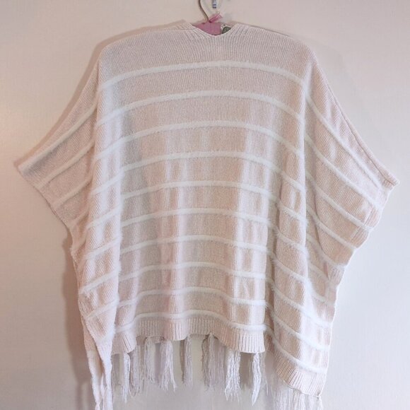 Anthropologie Akemi + Kin Bohemian Fringe Cardigan/Wrap Chenille OS - Picture 7 of 10